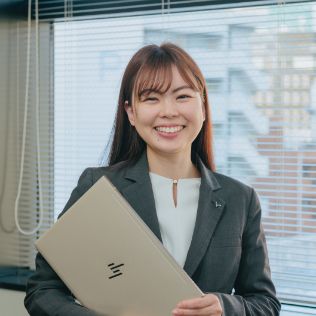 本社/営業 椎原 千尋